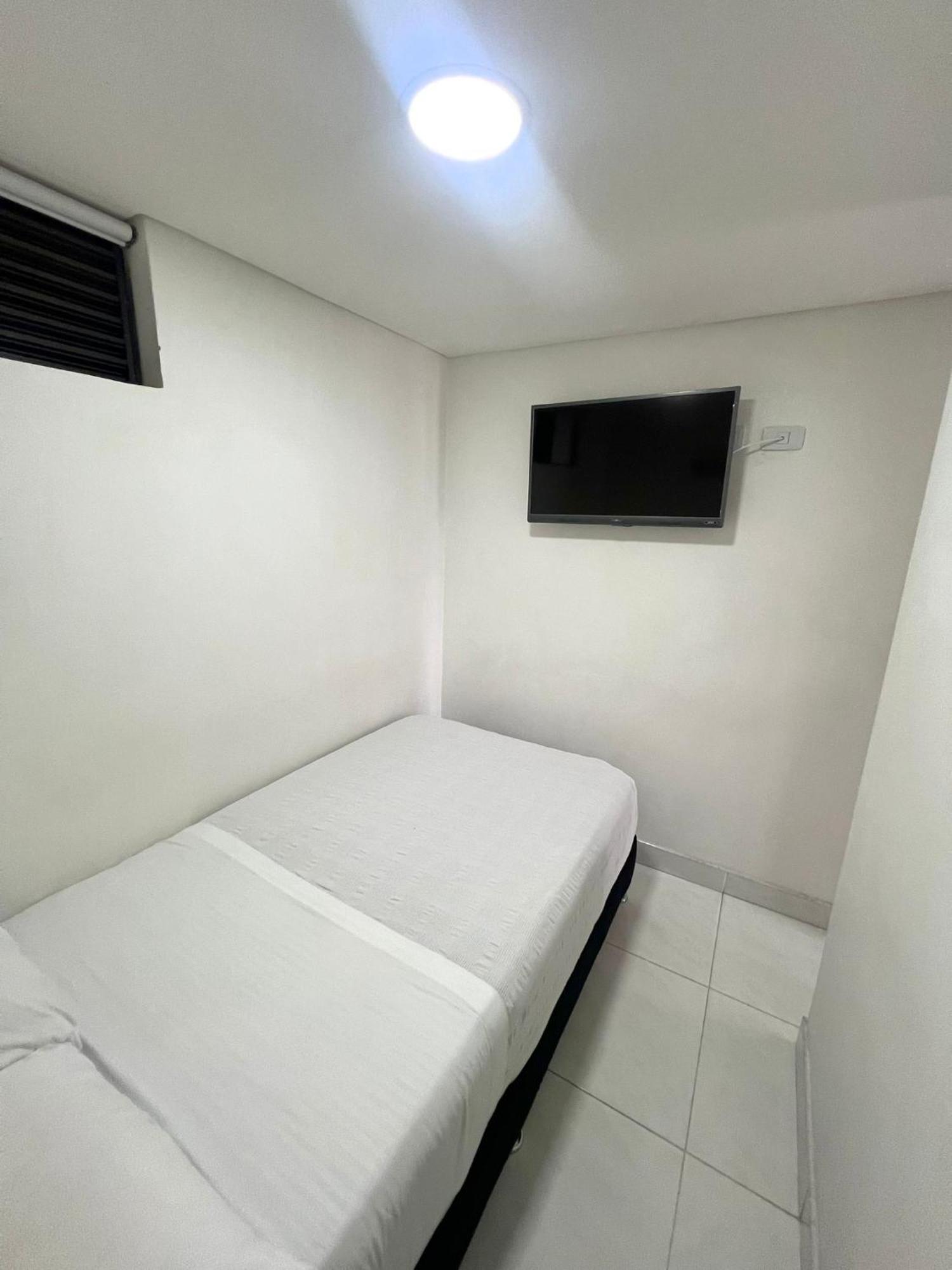 Hotel Adel マニサレス エクステリア 写真