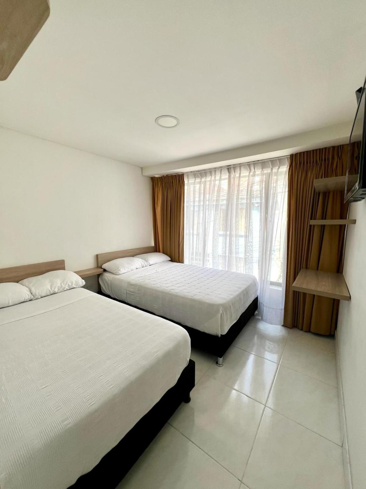Hotel Adel マニサレス エクステリア 写真